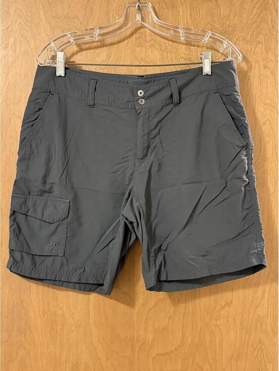 Columbia Pants - Columbia Gray Omni-Shade Cargo Shorts Women's Size 10 GUC